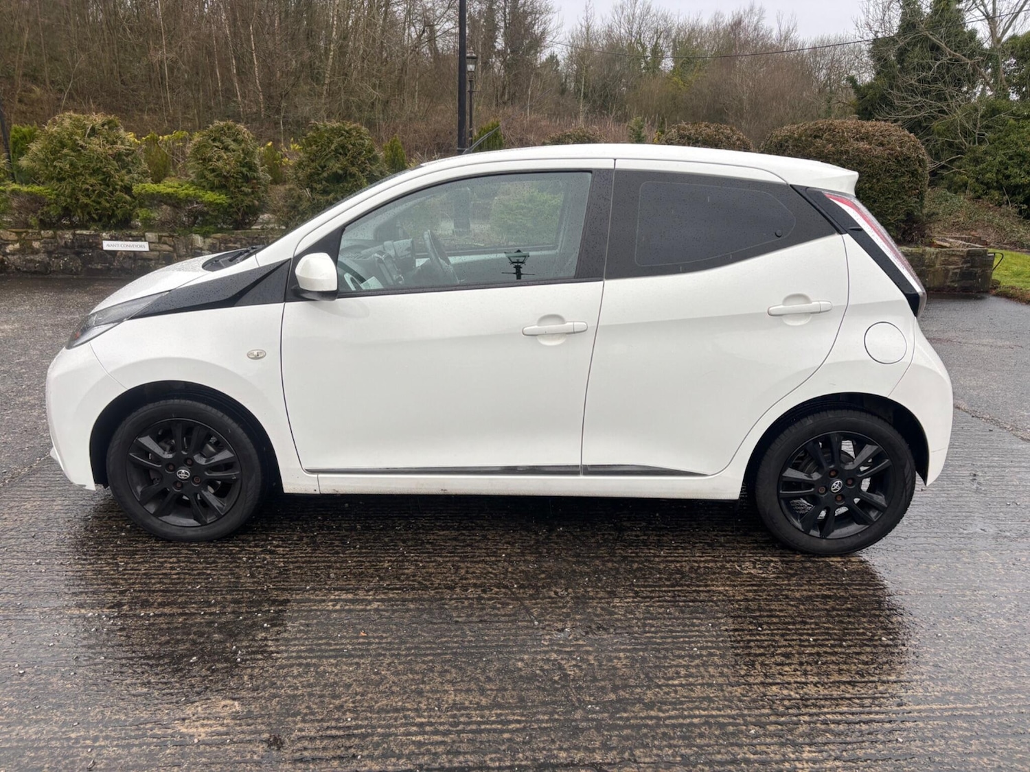 Used Toyota AYGO for sale - 77626296: Photo 4