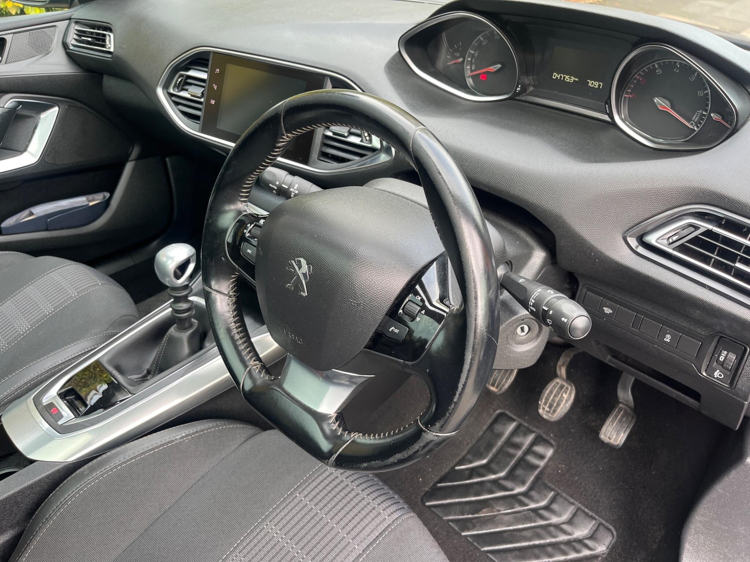 Used Peugeot 308 2018 for sale - 75941441: Photo 9