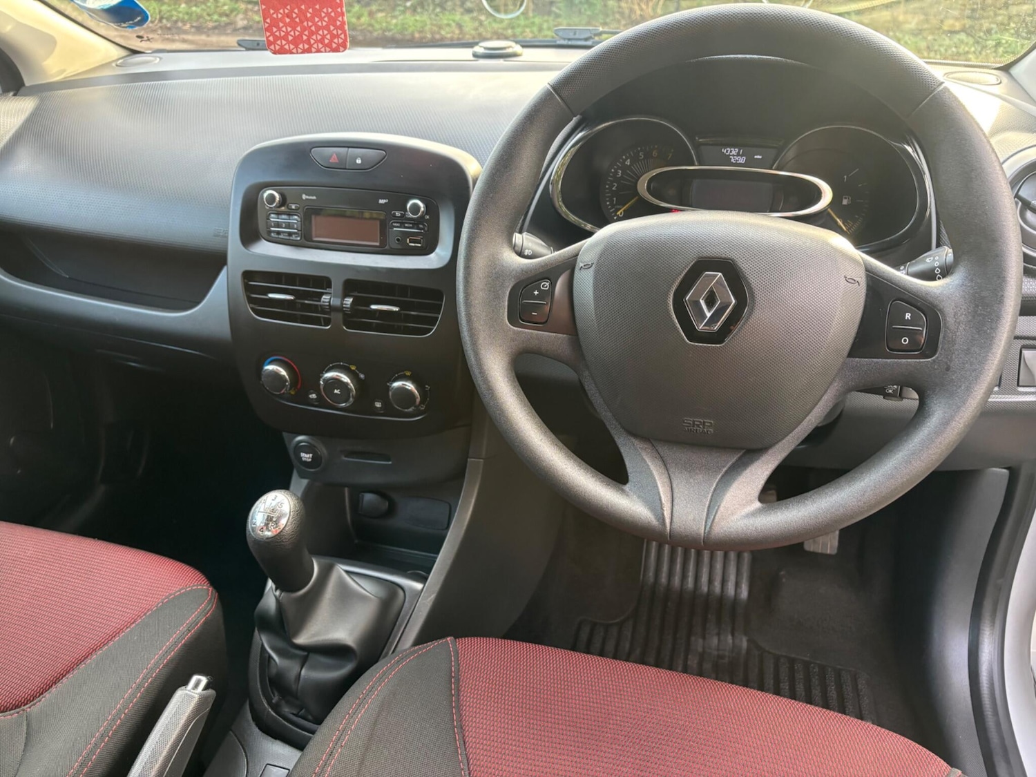 Used Renault Clio 2013 for sale - 77255231: Photo 5