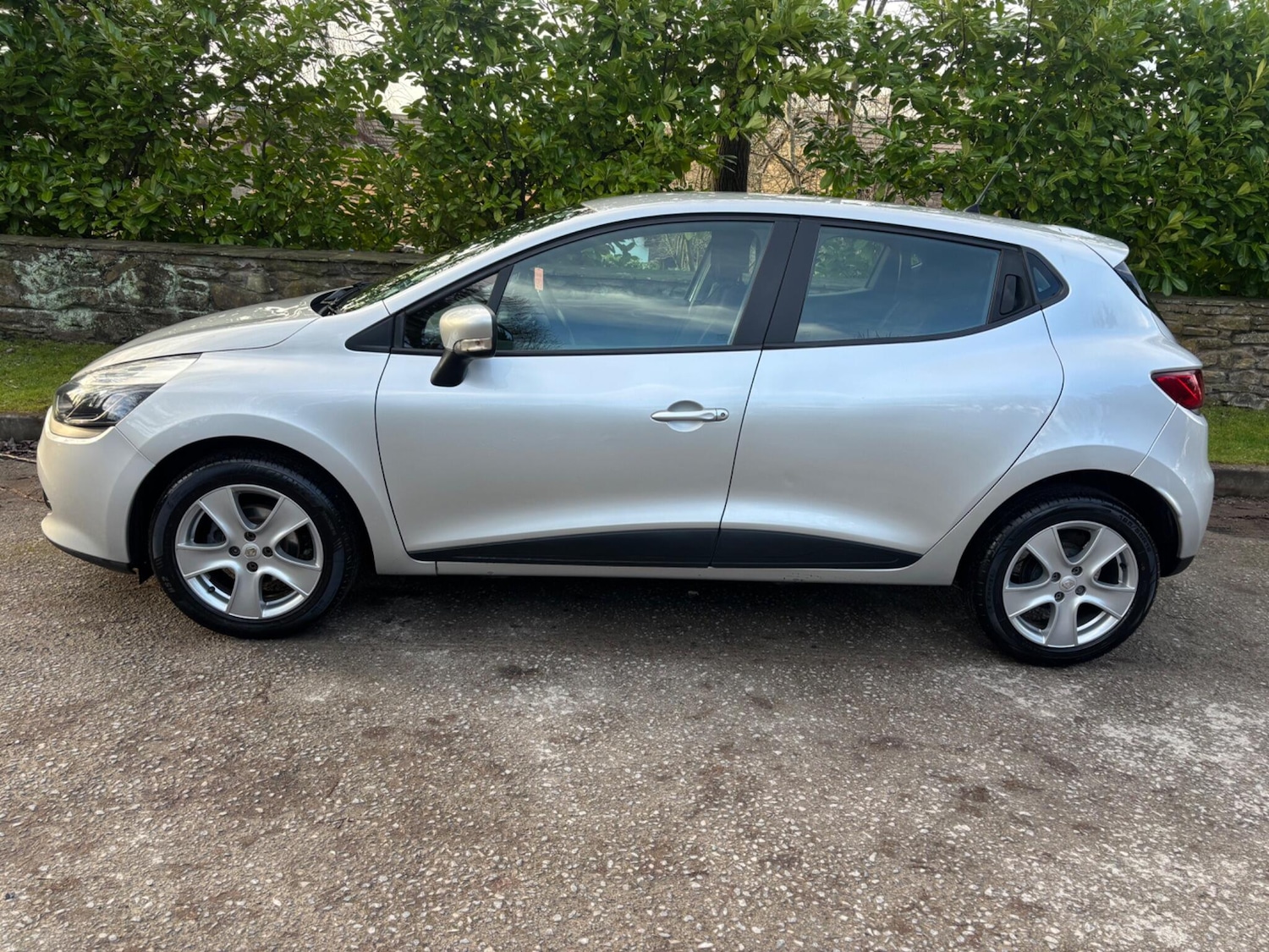 Used Renault Clio 2013 for sale - 77255231: Photo 7