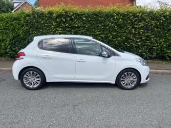 Used Peugeot 208 2016 for sale - 75102382: Photo