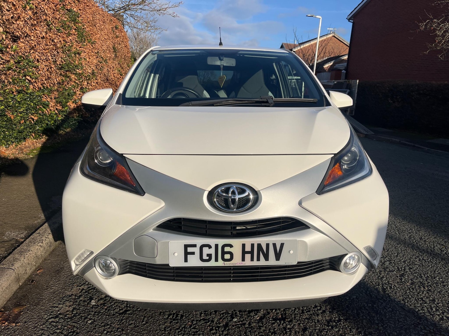 Used Toyota AYGO 2016 for sale - 76898581: Photo 2