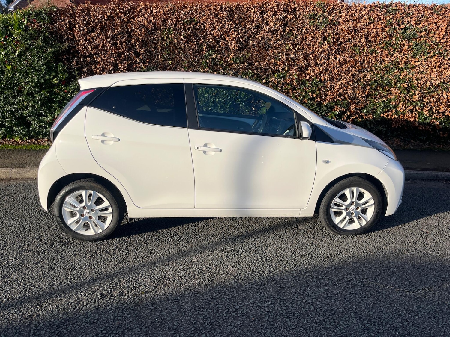 Used Toyota AYGO 2016 for sale - 76898581: Photo 3