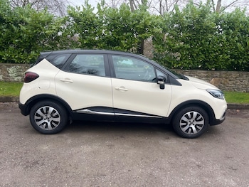 Used Renault Captur 2018 for sale - 77882768: Photo