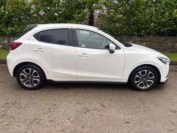 Used Mazda Mazda2 2015 for sale - 77305672: Photo