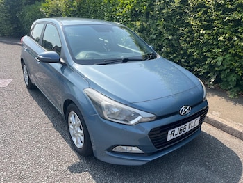 Used Hyundai i20 2016 for sale - 79212454: Photo