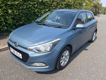 Used Hyundai i20 2016 for sale - 79212454: Photo