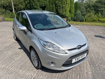 2011 (11) - 1.6 TDCi DPF Titanium 3dr
