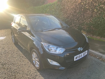 Used Hyundai i20 2014 for sale - 76498909: Photo