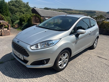 Used Ford Fiesta 2015 for sale - 79107561: Photo