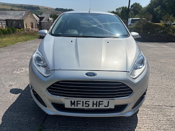 Used Ford Fiesta 2015 for sale - 79107561: Photo