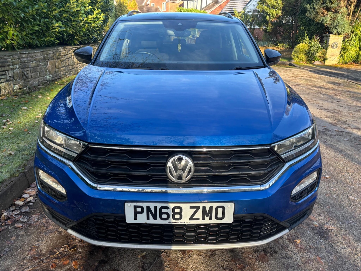 Used Volkswagen T-Roc 2018 for sale - 76607749: Photo 2