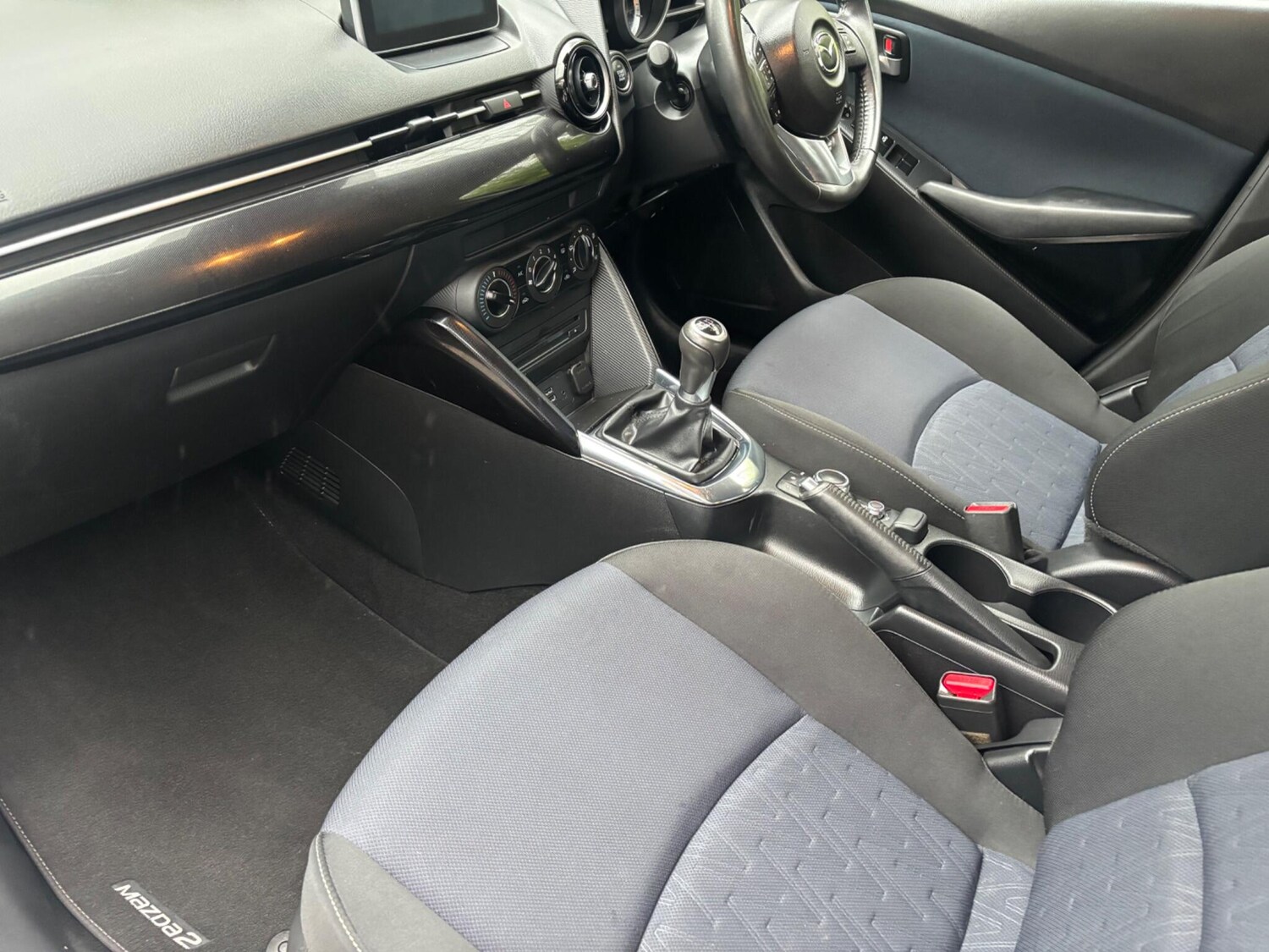 Used Mazda Mazda2 2015 for sale - 77793738: Photo 15