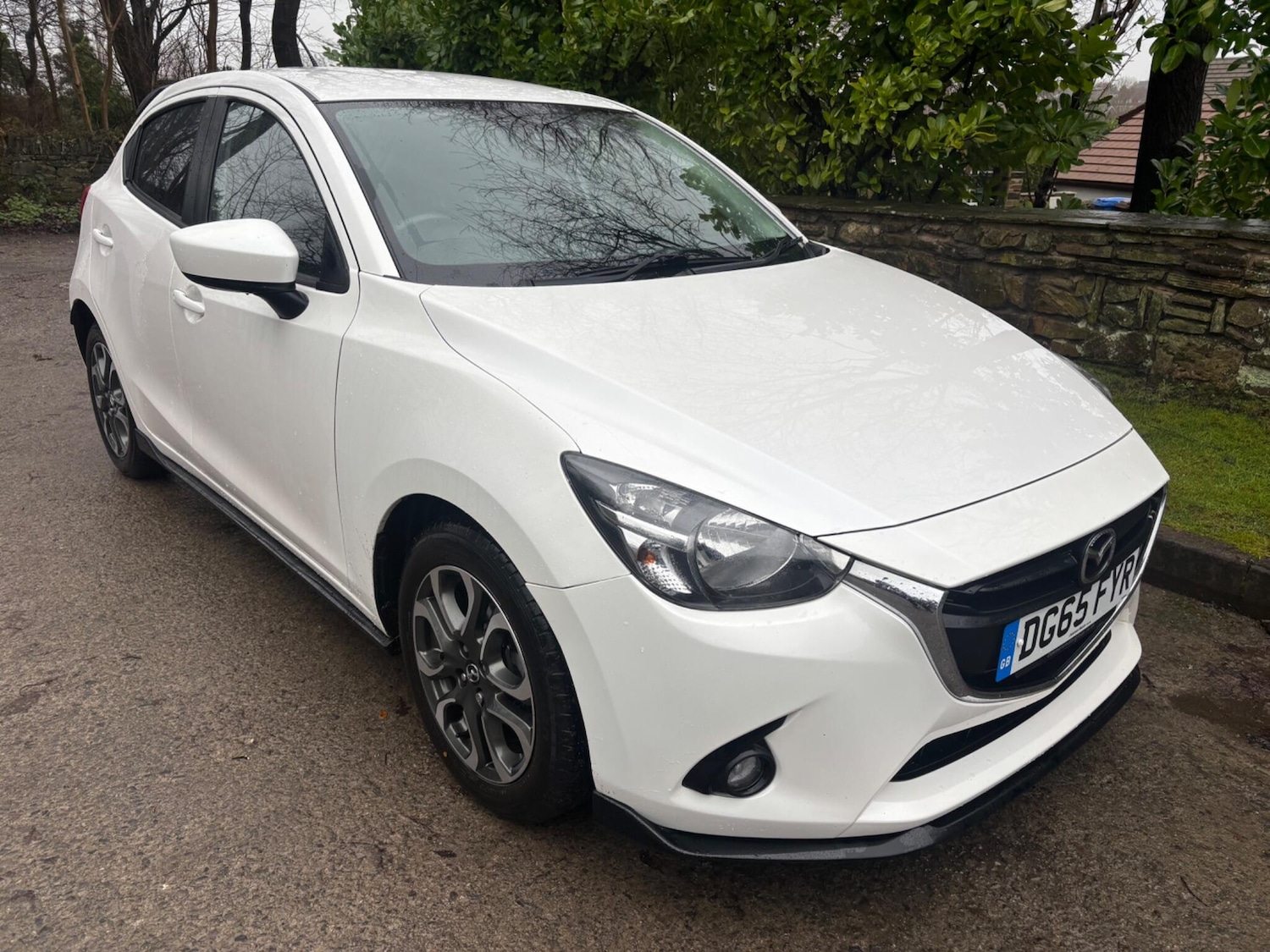 Used Mazda Mazda2 2015 for sale - 77793738: Photo 2