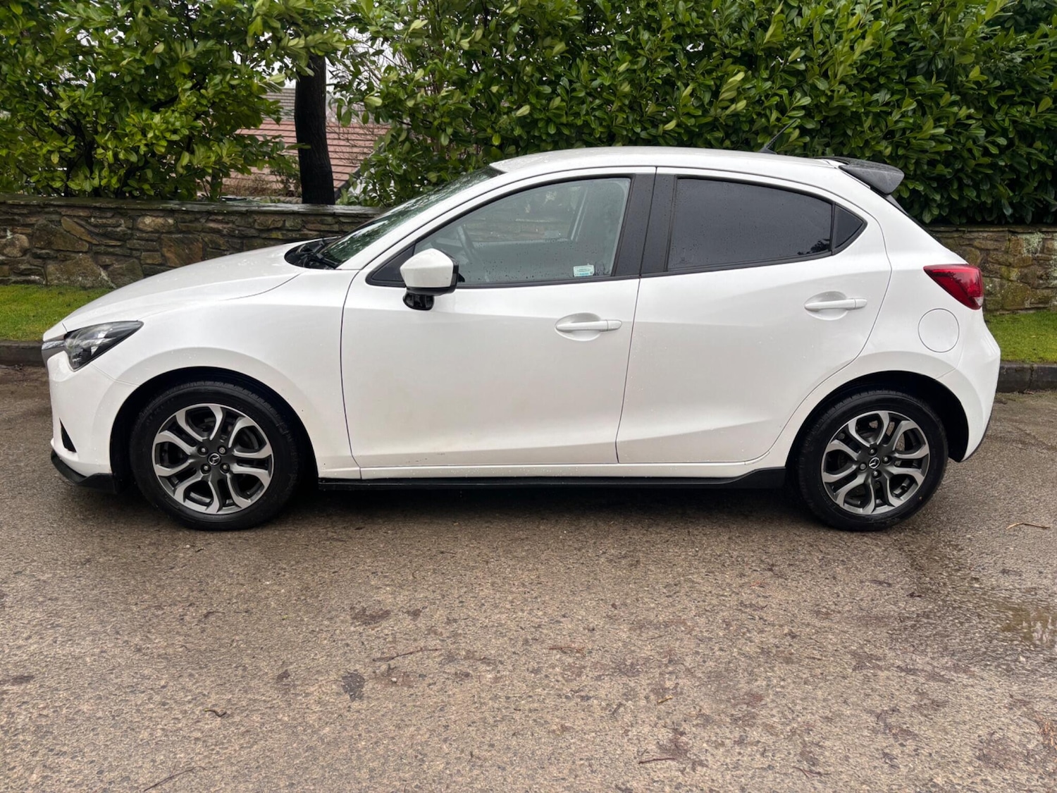 Used Mazda Mazda2 2015 for sale - 77793738: Photo 5