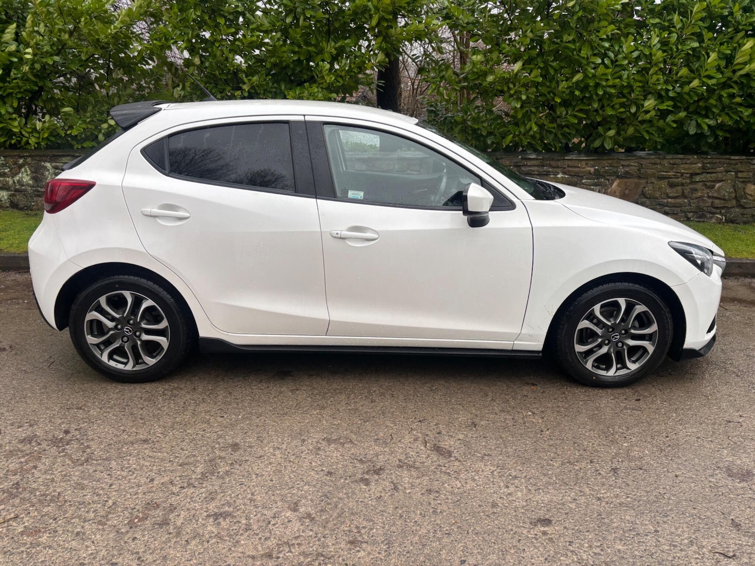 Used Mazda Mazda2 2015 for sale - 77793738: Photo 6