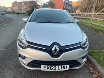 Used Renault Clio 2019 for sale - 76584315: Photo