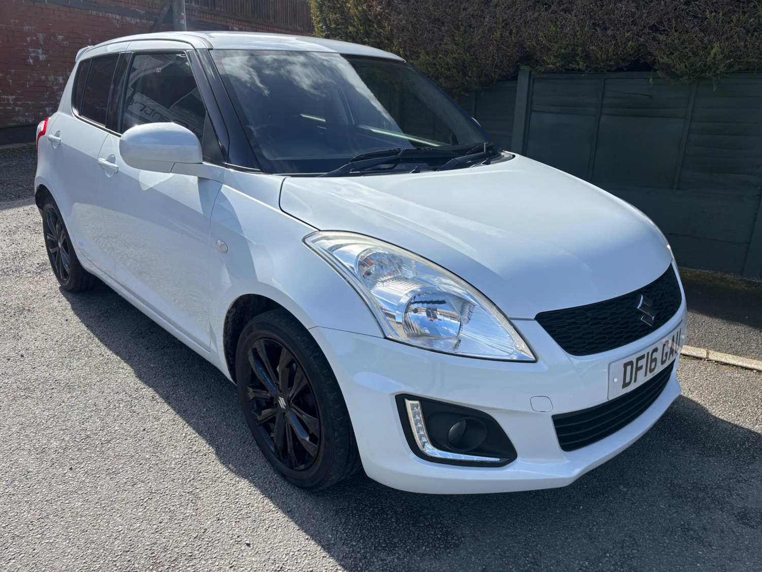 Used Suzuki Swift 2016 for sale - 78034413: Photo 1