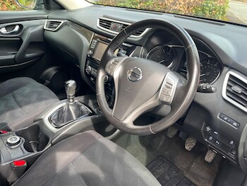 Used Nissan X-Trail 2017 for sale - 78100911: Photo