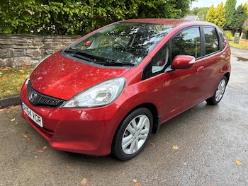 Used Honda Jazz 2014 for sale - 79553483: Photo