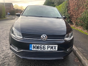 Used Volkswagen Polo 2016 for sale - 76801949: Photo