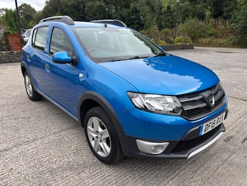 Used Dacia Sandero Stepway 2015 for sale - 79751235: Photo