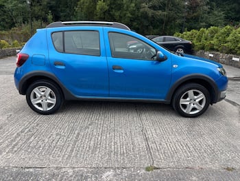 Used Dacia Sandero Stepway 2015 for sale - 79751235: Photo