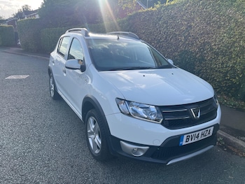 Used Dacia Sandero Stepway 2014 for sale - 75809308: Photo