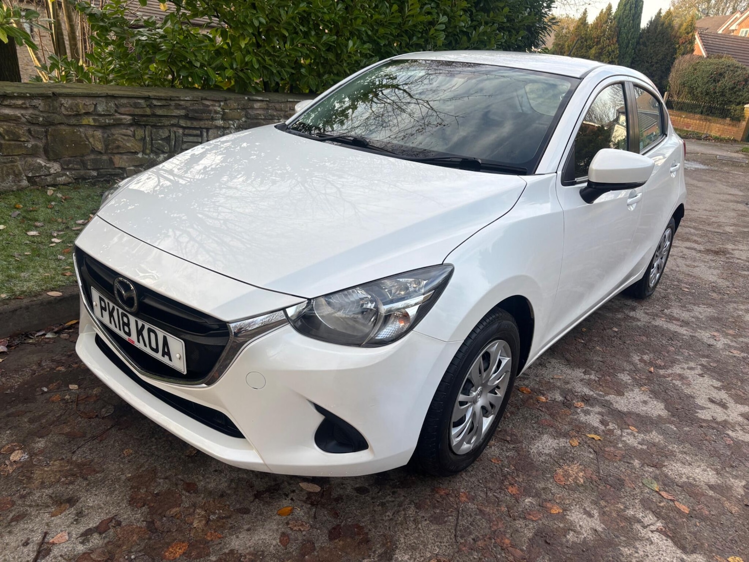 Used Mazda Mazda2 2018 for sale - 76327228: Photo 2