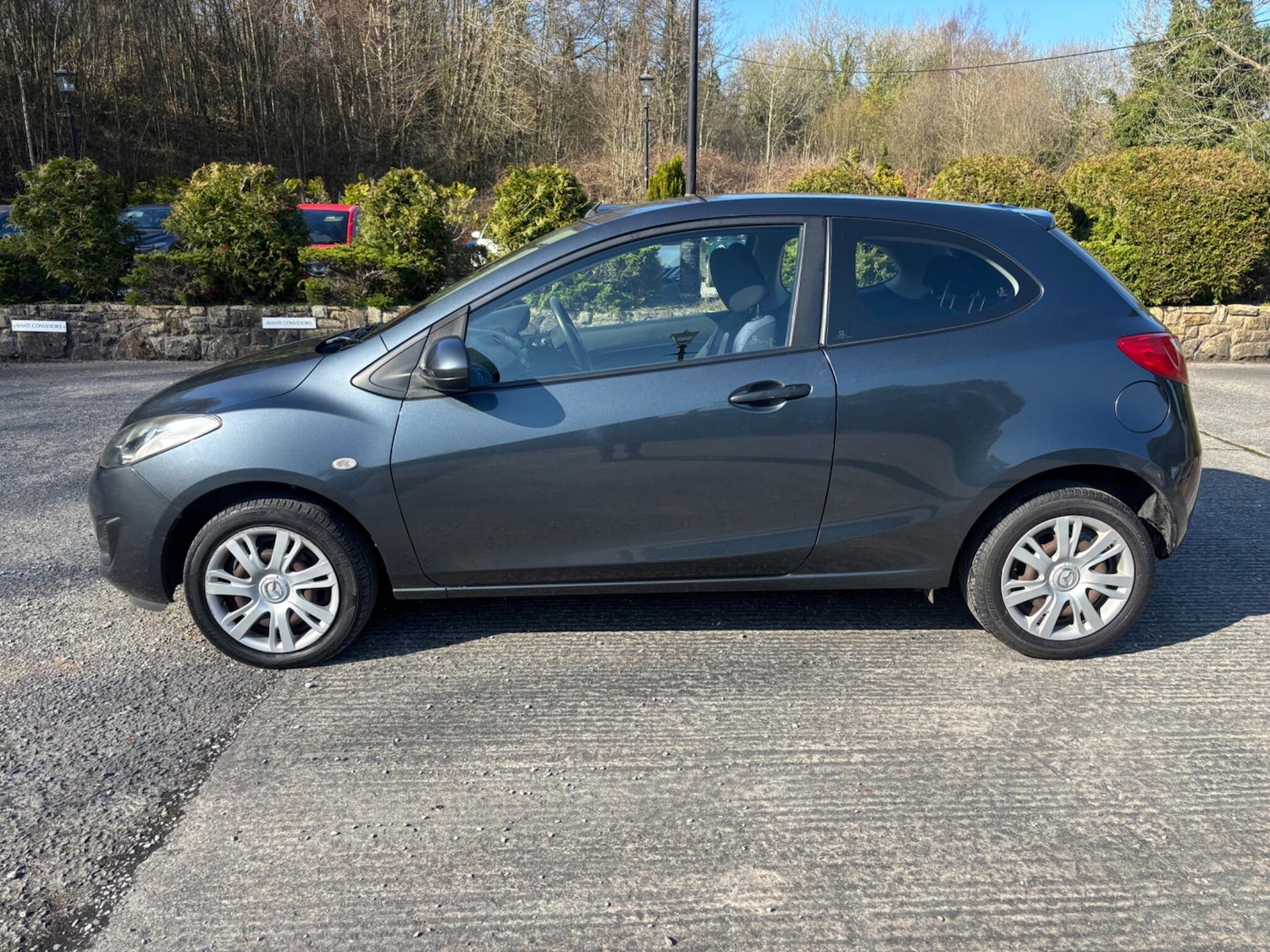 Used Mazda Mazda2 2011 for sale - 77754134: Photo 5