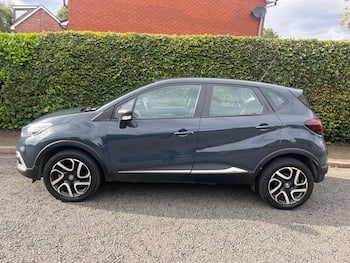 Used Renault Captur 2017 for sale - 79622300: Photo