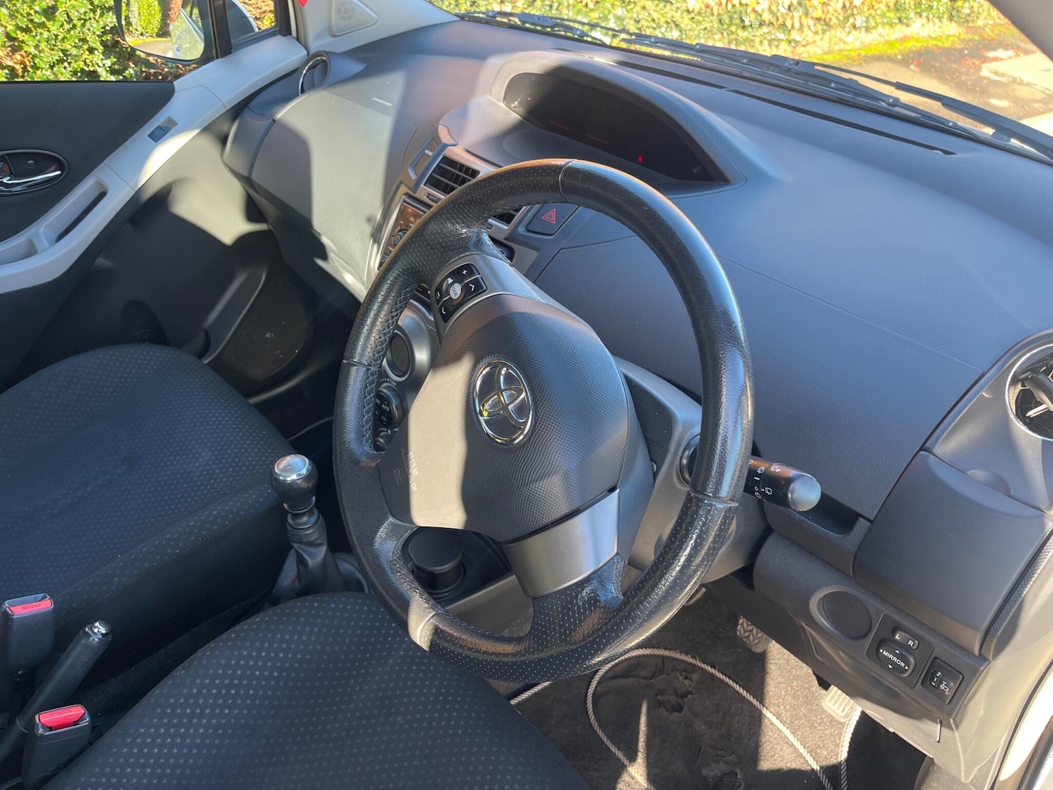 Used Toyota Yaris 2011 for sale - 76646142: Photo 5