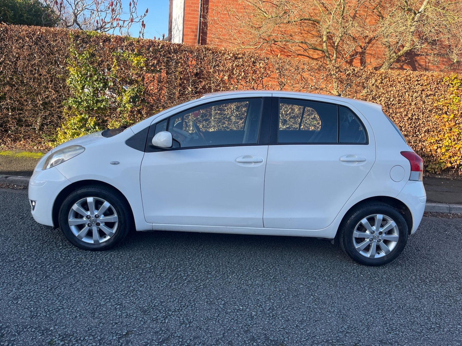 Used Toyota Yaris 2011 for sale - 76646142: Photo 7