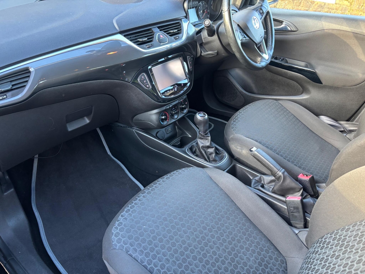 Used Vauxhall Corsa 2015 for sale - 77230345: Photo 8