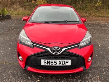 Used Toyota Yaris 2015 for sale - 76473305: Photo