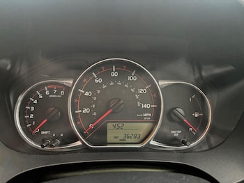 Used Toyota Yaris 2015 for sale - 76473305: Photo