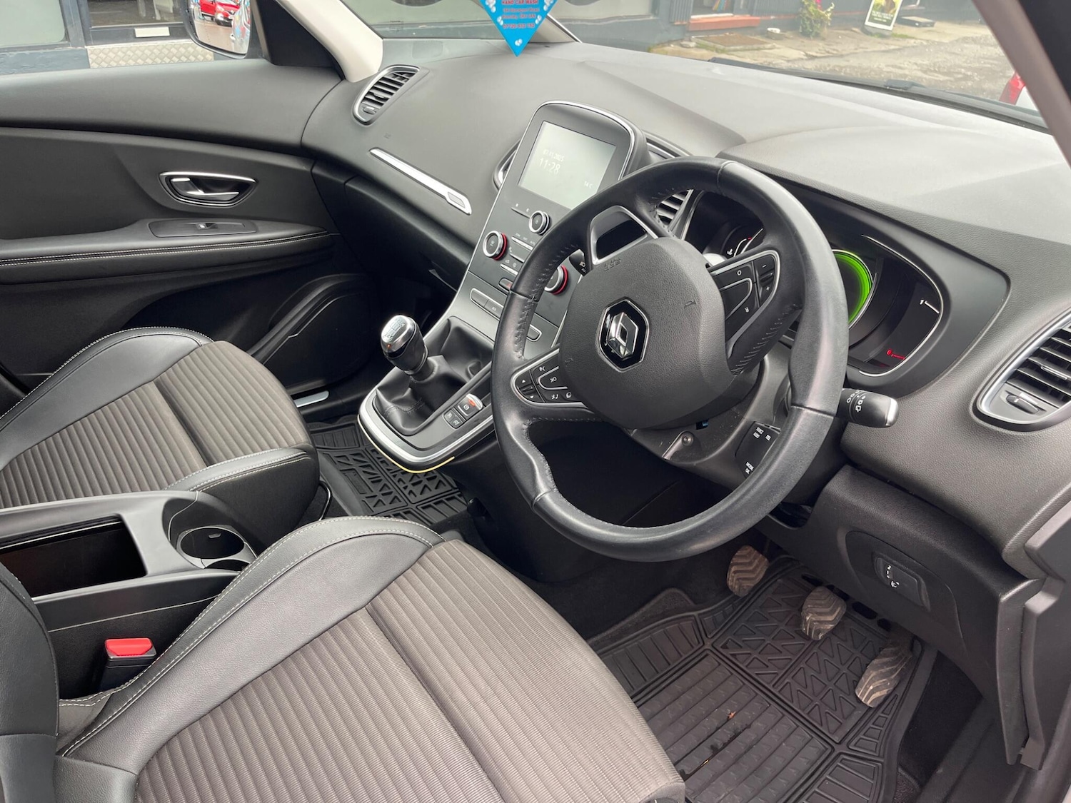 Used Renault Scenic 2017 for sale - 77040451: Photo 11