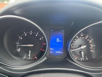 Used Toyota Avensis 2017 for sale - 77625368: Photo