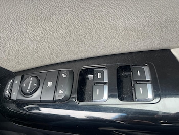 Used Kia Sportage 2017 for sale - 78087053: Photo