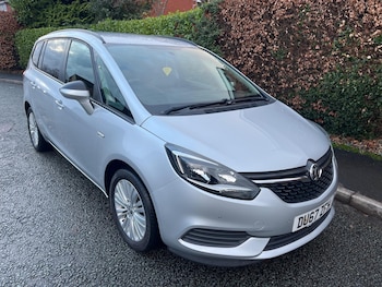 2017 (67) - 1.6 CDTi ecoTEC Design Euro 6 (s/s) 5dr