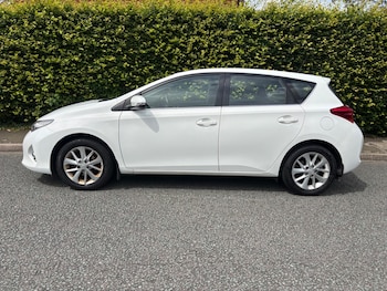 Used Toyota Auris 2013 for sale - 78945975: Photo
