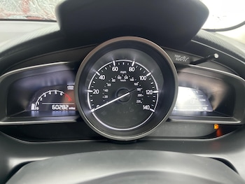 Used Mazda Mazda2 2018 for sale - 75757148: Photo