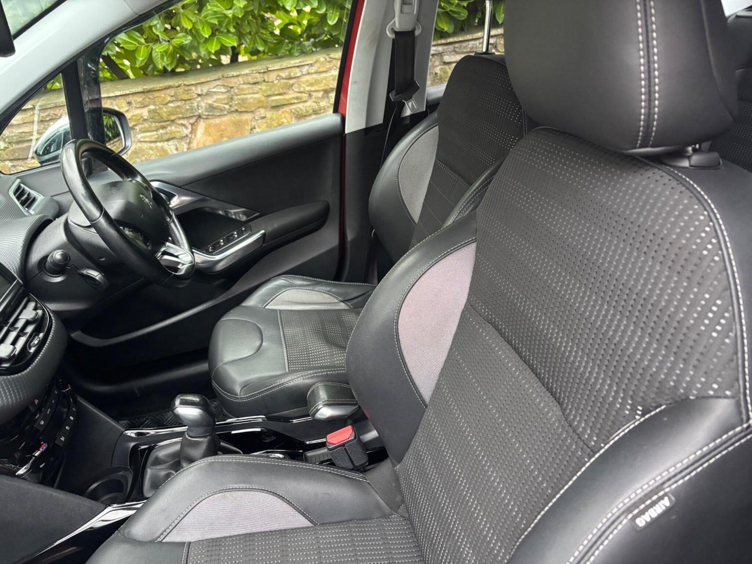 Used Peugeot 2008 2016 for sale - 77330521: Photo 14