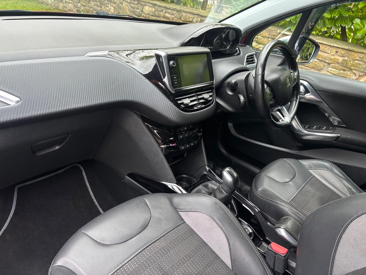 Used Peugeot 2008 2016 for sale - 77330521: Photo 6