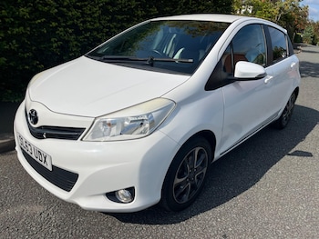 Used Toyota Yaris 2013 for sale - 79237068: Photo
