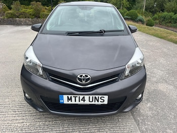 Used Toyota Yaris 2014 for sale - 79472145: Photo