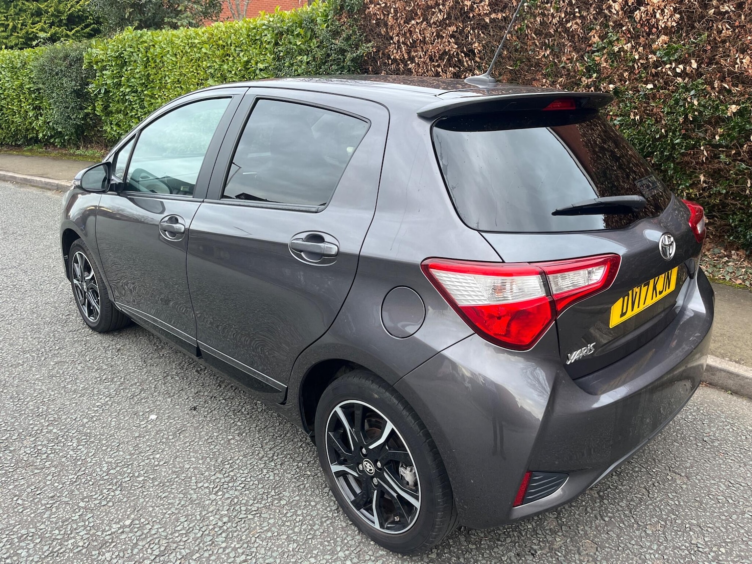 Used Toyota Yaris 2017 for sale - 77658186: Photo 12