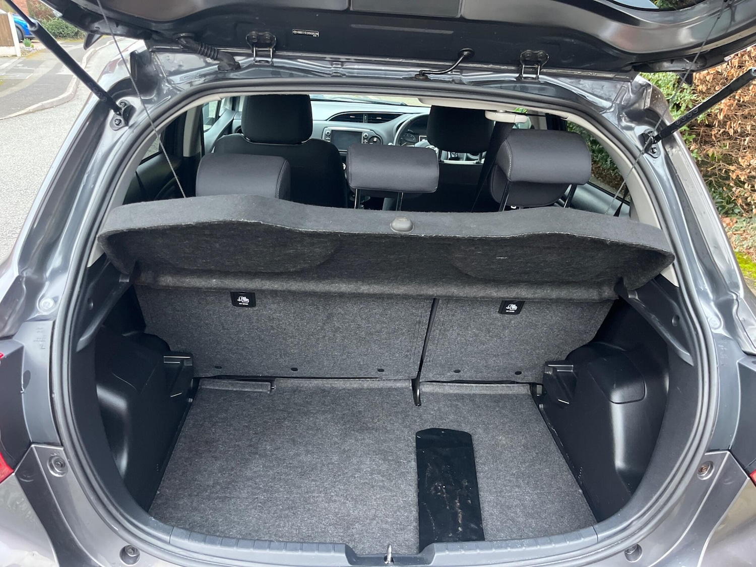 Used Toyota Yaris 2017 for sale - 77658186: Photo 13