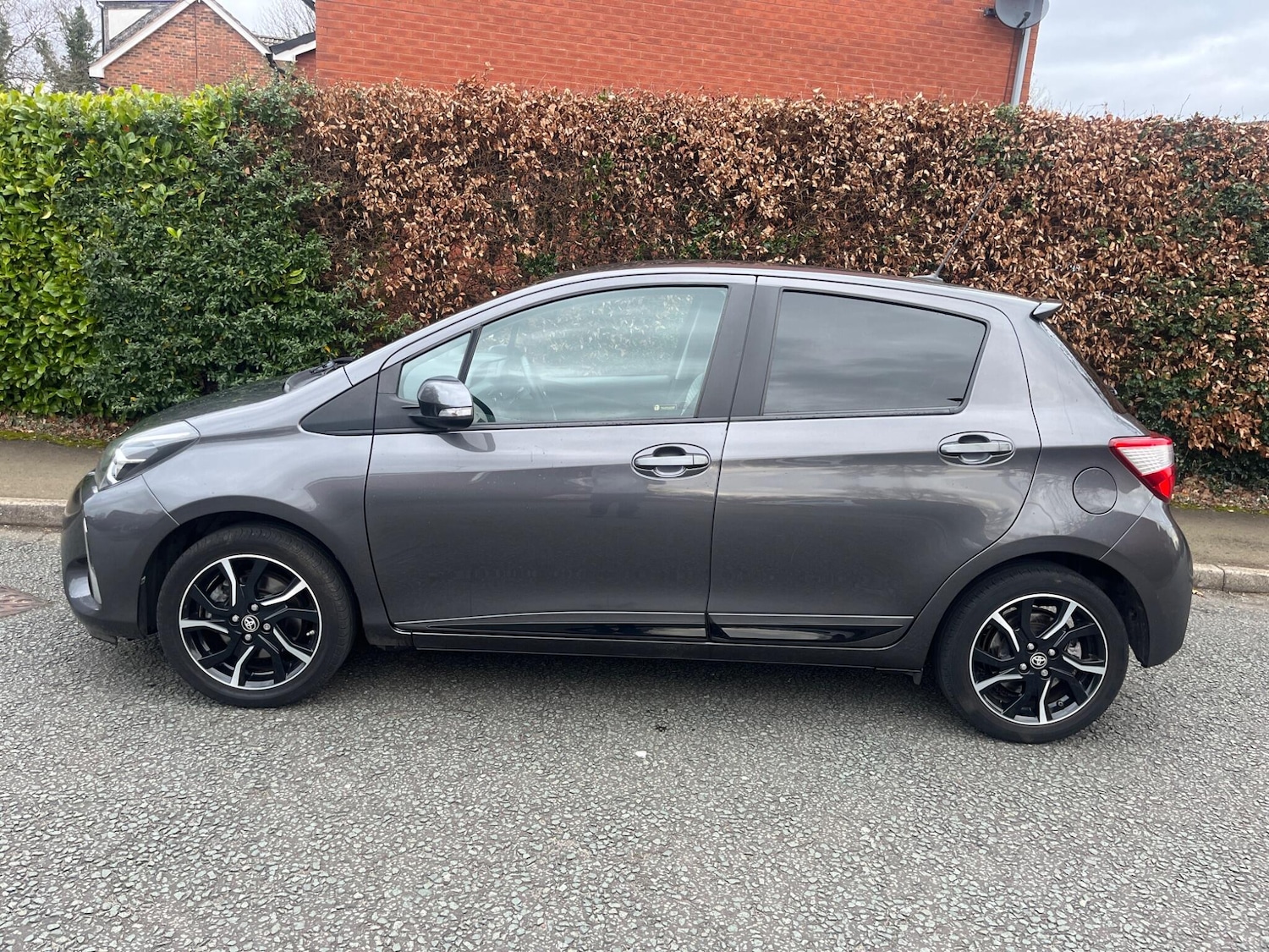 Used Toyota Yaris 2017 for sale - 77658186: Photo 6