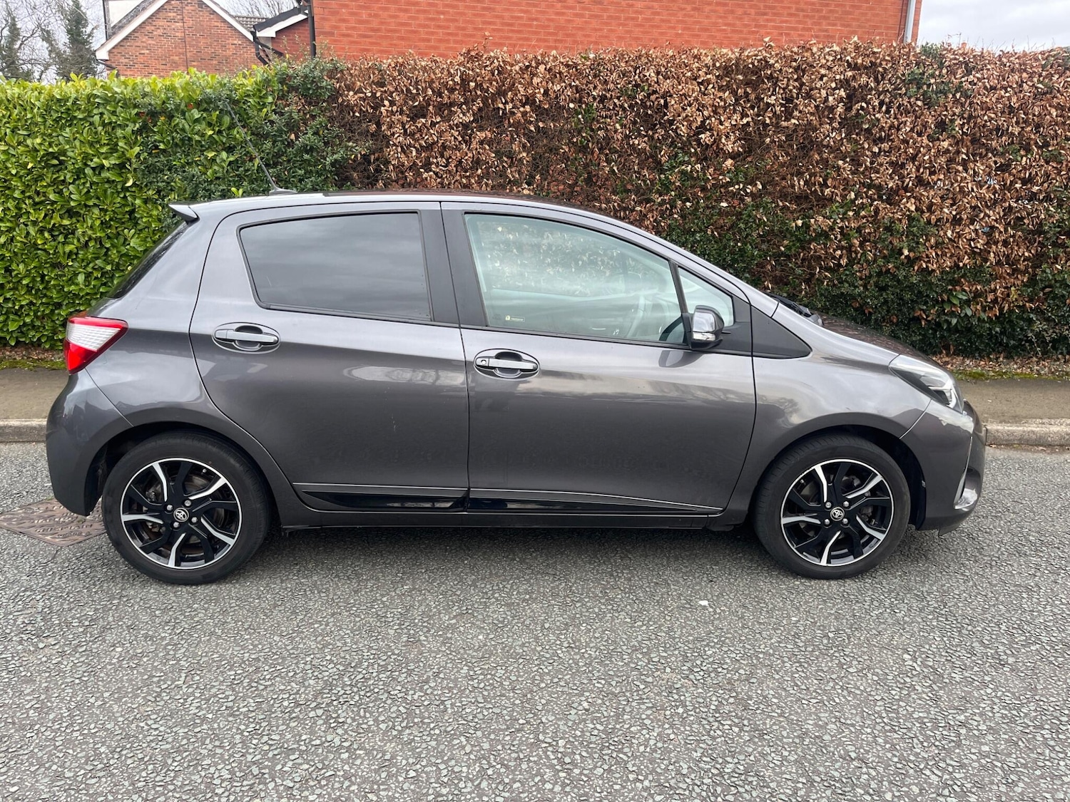 Used Toyota Yaris 2017 for sale - 77658186: Photo 7